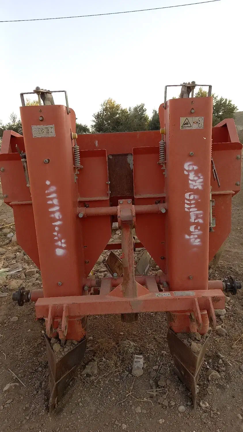 دستگاه کاشت سیب زمینی|ماشینآلات صنعتی|چورزق, |دیوار