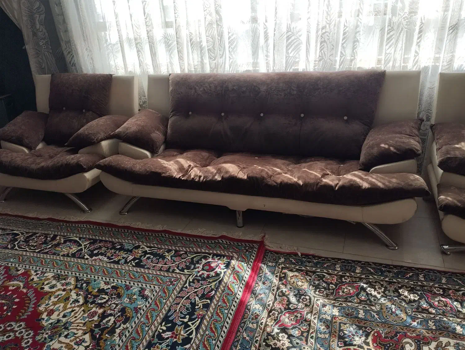 مبل راحتی|مبلمان خانگی و میز عسلی|تربت‌حیدریه, شهید قرنی|دیوار