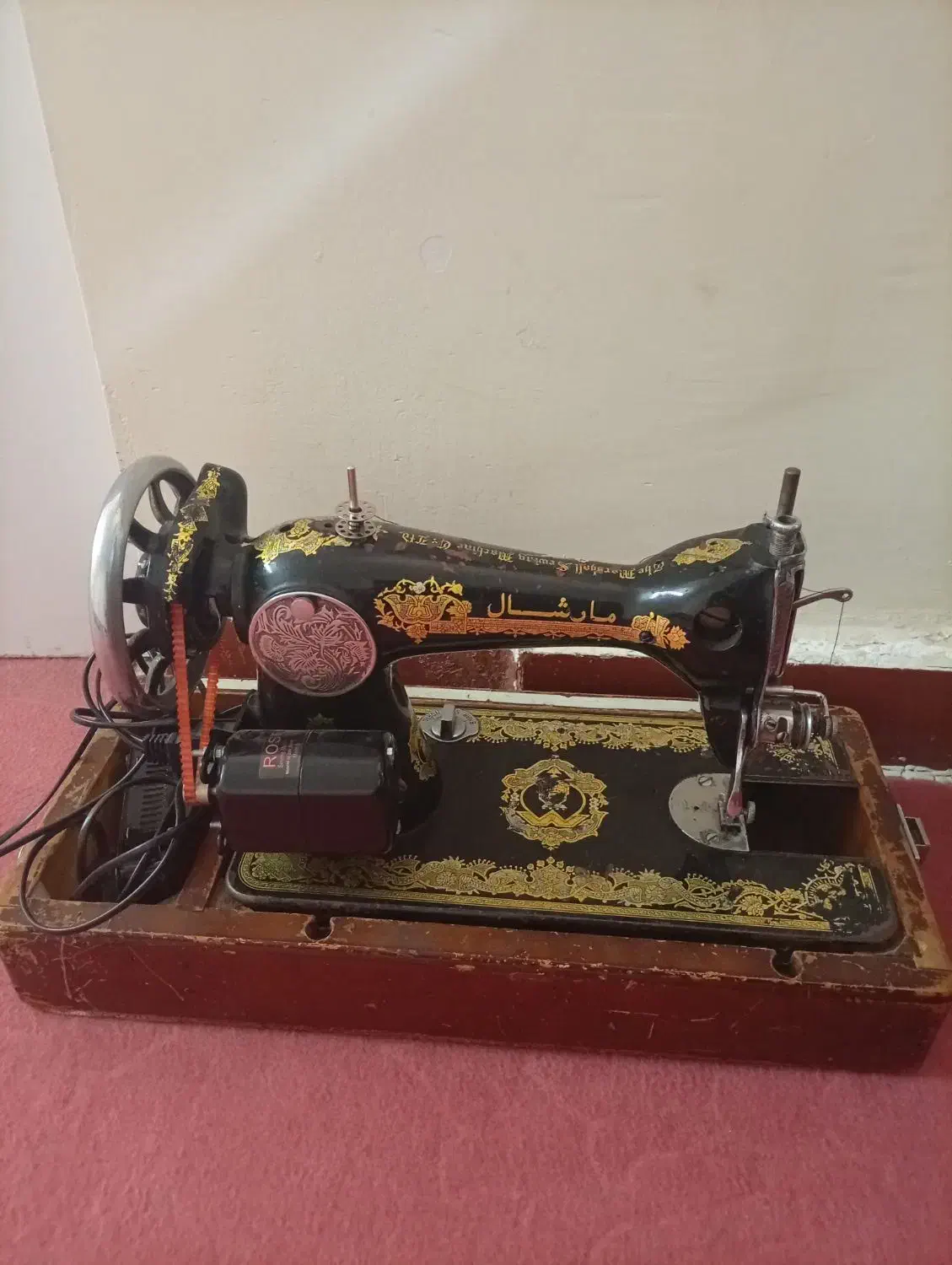 تعداد وسایل کاربردی خانه|چرخ خیاطی و ریسندگی|اهواز, منبع اب|دیوار