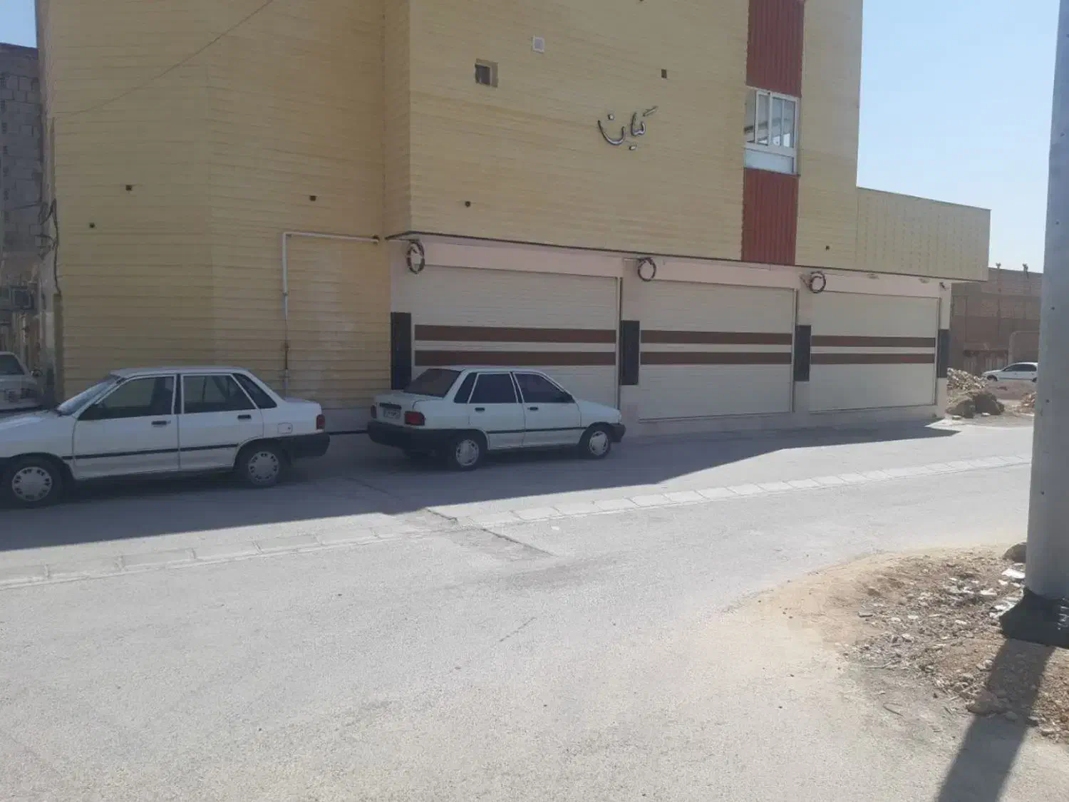 فروش تجاری وسوییت سه بر نورقیمت ارزان|فروش مغازه و غرفه|برخوار, |دیوار