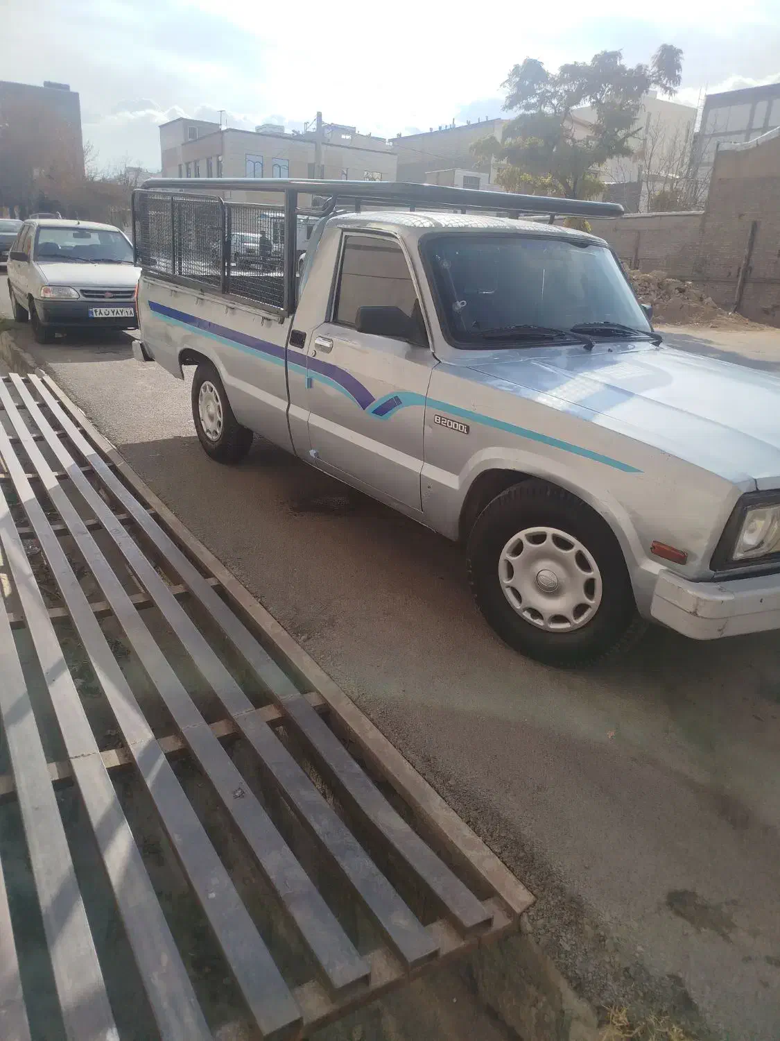 مزداوانت ۲۰۰۰ژاپنی|خودرو سواری و وانت|همدان, |دیوار