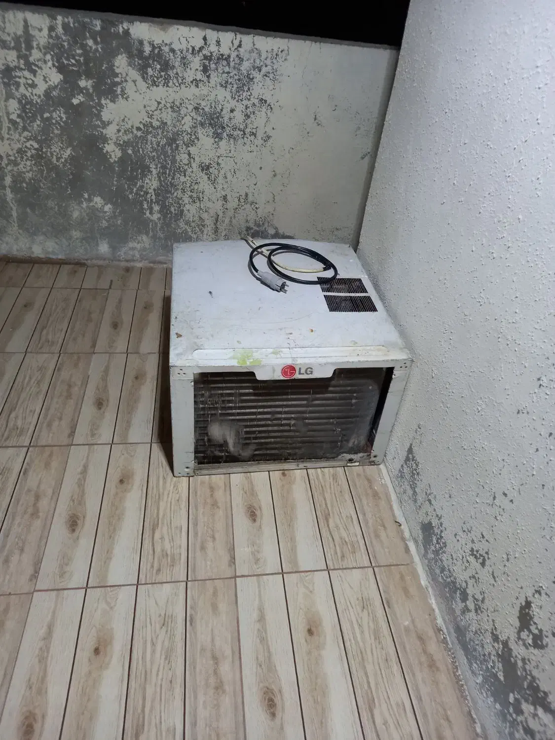 کلرپنجره ایی ۱۸۰۰۰هزارال جی|کولر گازی و فنکوئل|عسلویه, |دیوار