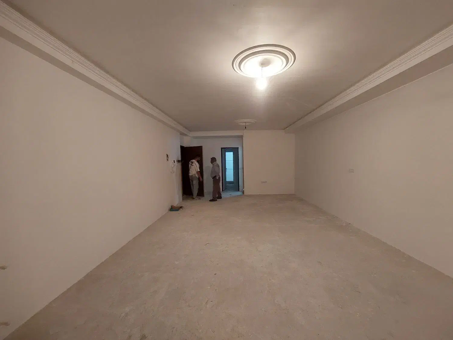 فروش اپارتمان ۹۷ متری صالحیه زنبق ۳ اول صالحیه|فروش آپارتمان|بهارستان, |دیوار