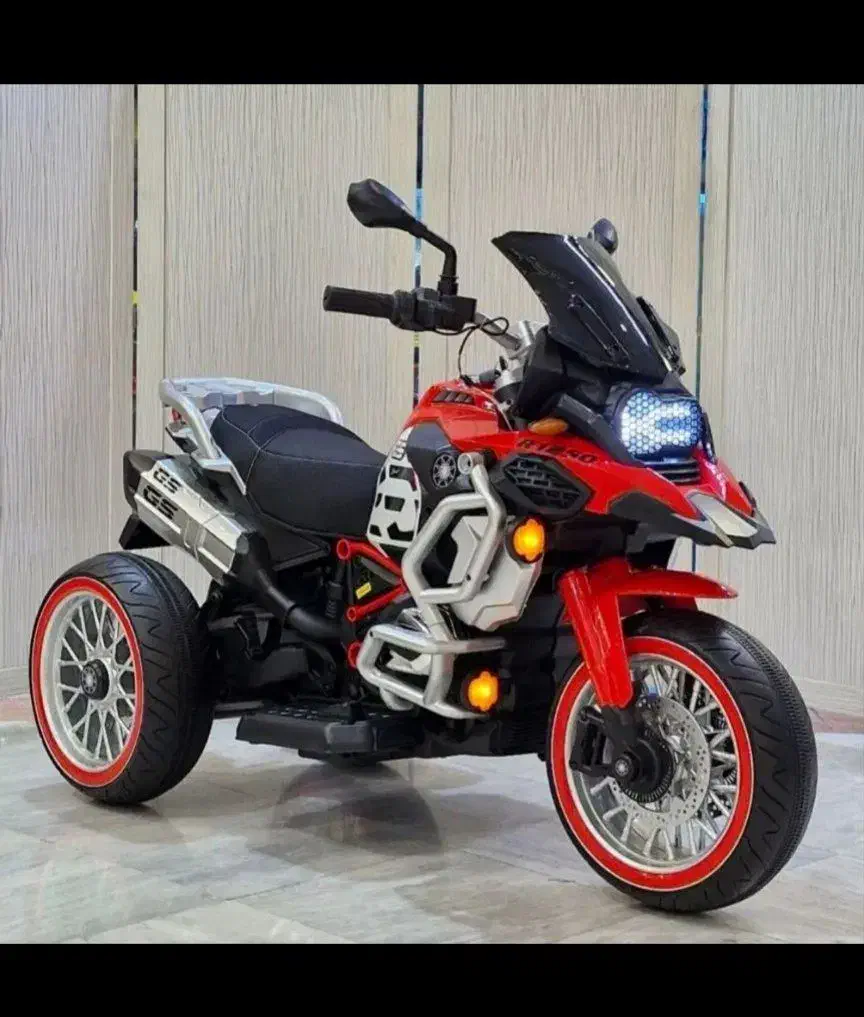 مـوتــور شــارژی ماشــینـ دونــفـره|اسباببازی بچه|سیرجان, |دیوار