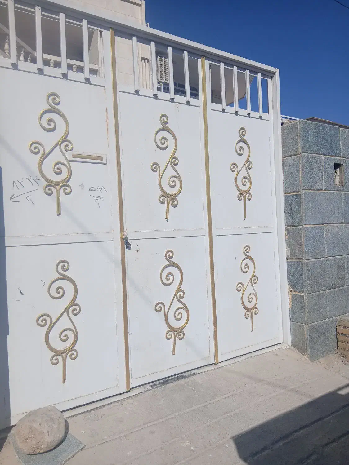 درب حیات|مصالح و تجهیزات ساختمان|لالی, |دیوار