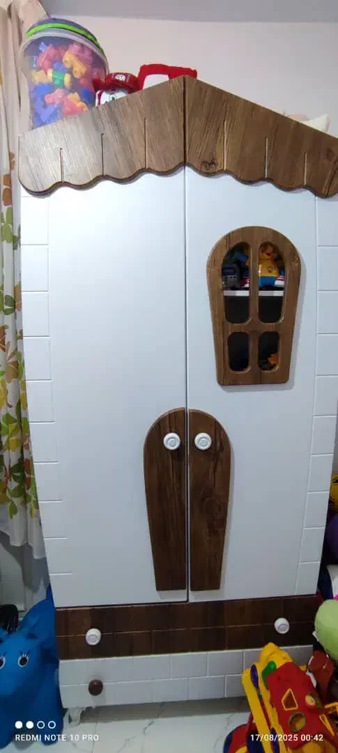 کمد کودک|تخت و سرویس خواب|اندیشه, اندیشه فاز ۱|دیوار