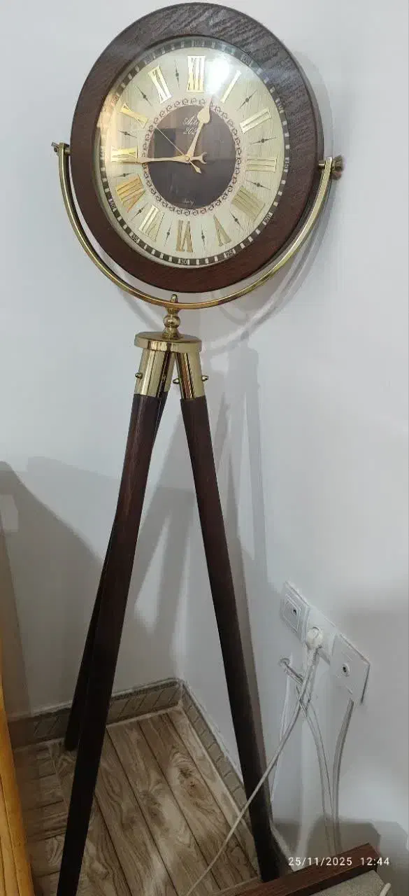 ساعت ایستاده|ساعت دیواری و تزئینی|قرچک, مهدیه|دیوار