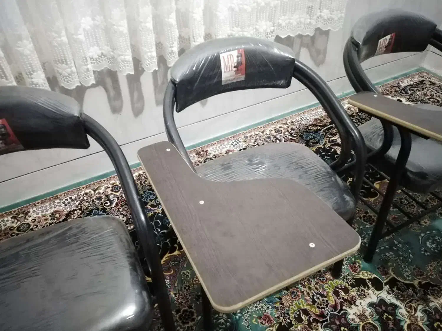 صندلی دانش اموزی|صندلی و نیمکت|طبس, |دیوار