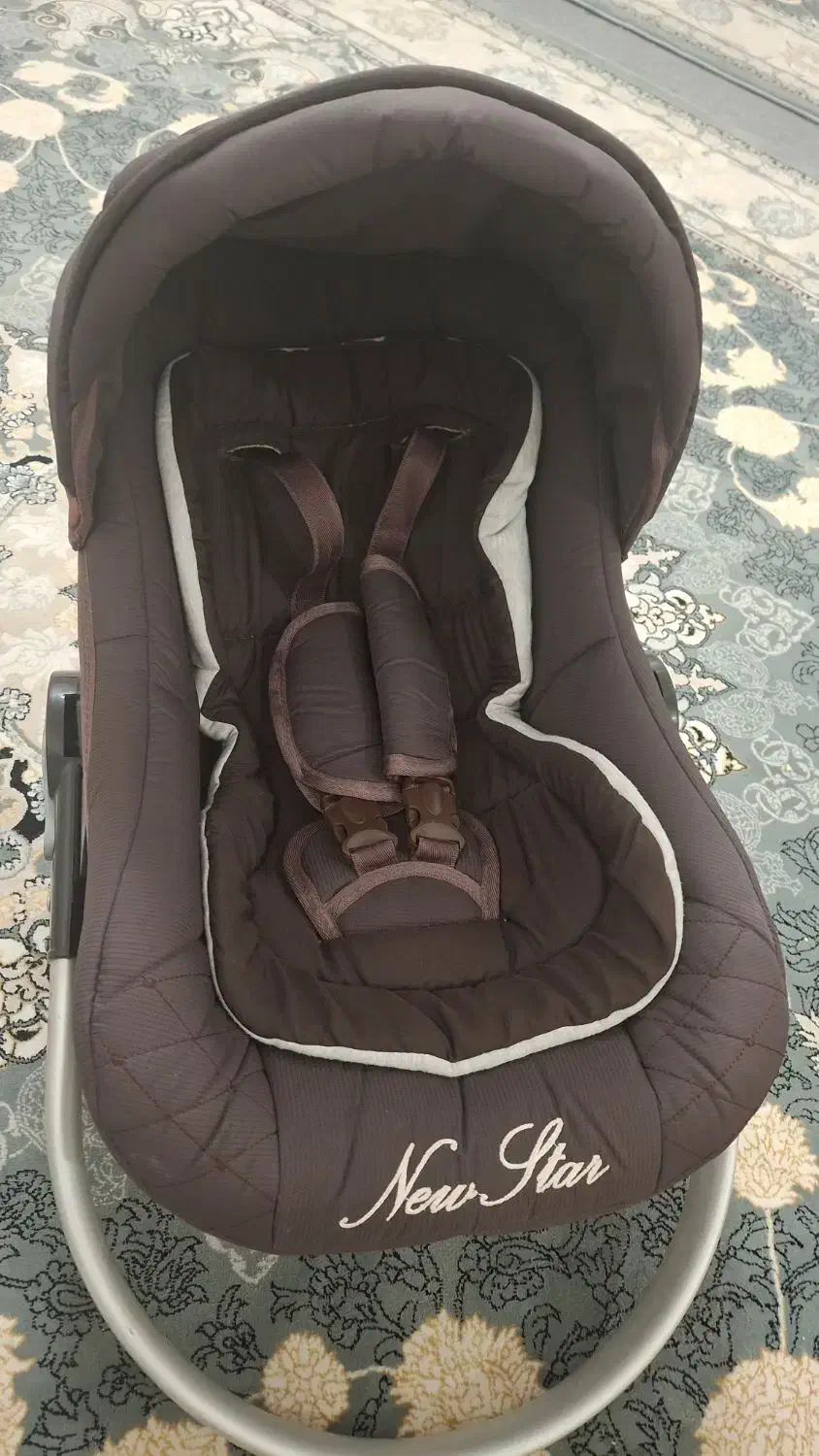 کریر|تخت و صندلی بچه|قم, ولیعصر|دیوار