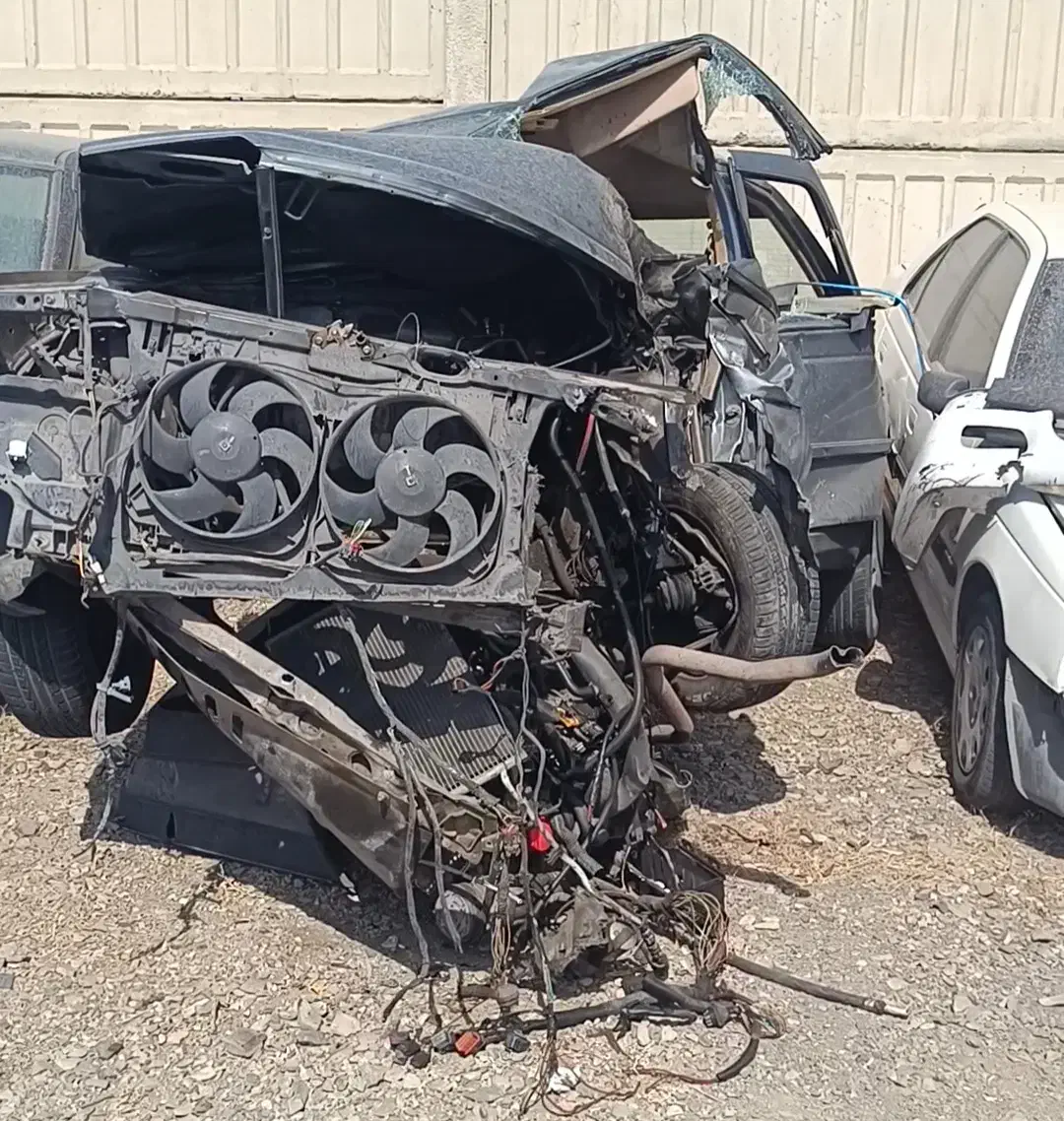 پژو مدل 90 تصادفی|خودرو سواری و وانت|صفادشت, |دیوار