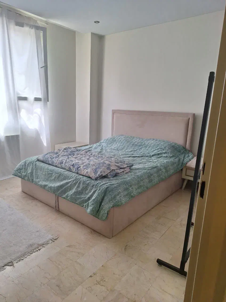 ۱۱۴مترتهرانسرشهرک آزادی تک واحدتخلیه(مالک )