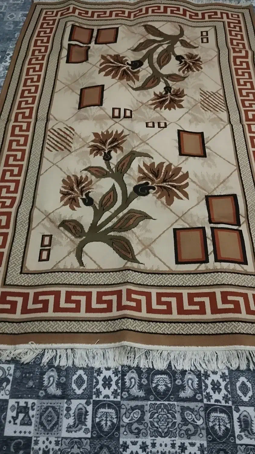 گلیم اندازه 1و نیم، در 2 و 25. کاملا سالم.|گلیم، جاجیم، گبه|نسیمشهر, |دیوار