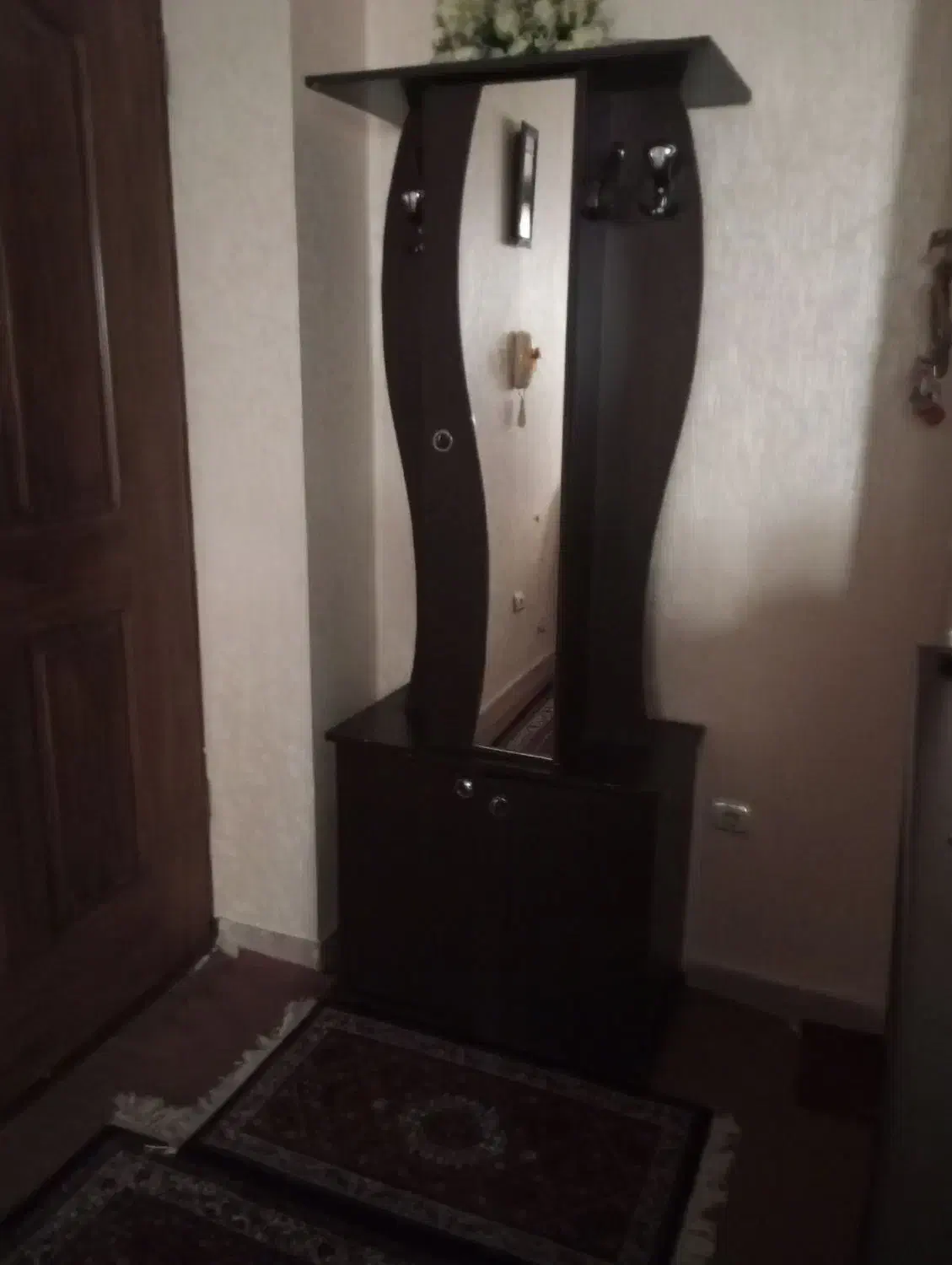 ۲عددکمد بزرگ.میز آرایش.۲عدد دراور کنار تخت.جا کفشی|جاکفشی، کمد، دراور|زنجان, |دیوار