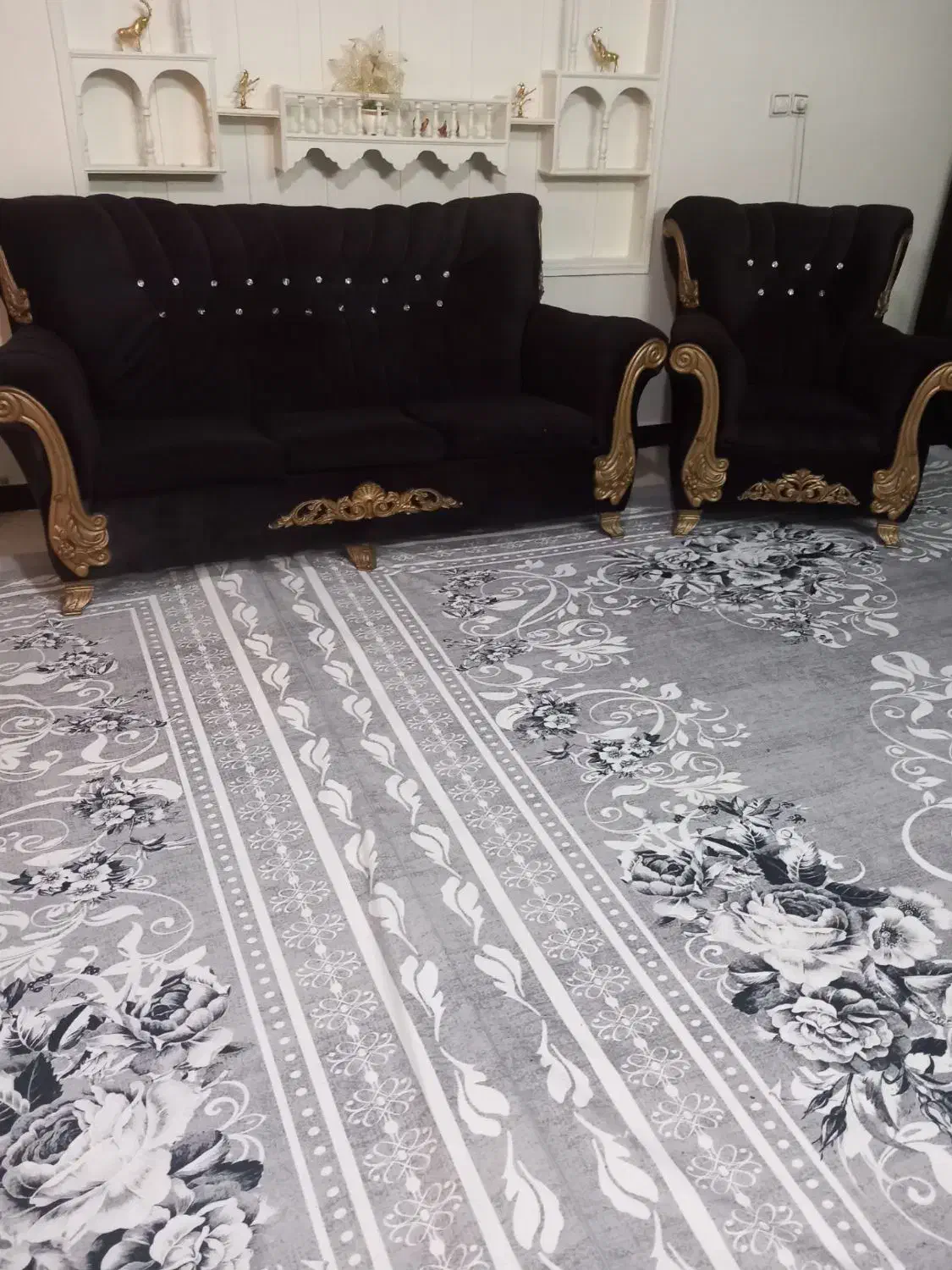 مبل هفت نفره راحتی بامیز وسط و عسلی|مبلمان خانگی و میز عسلی|بروجرد, |دیوار