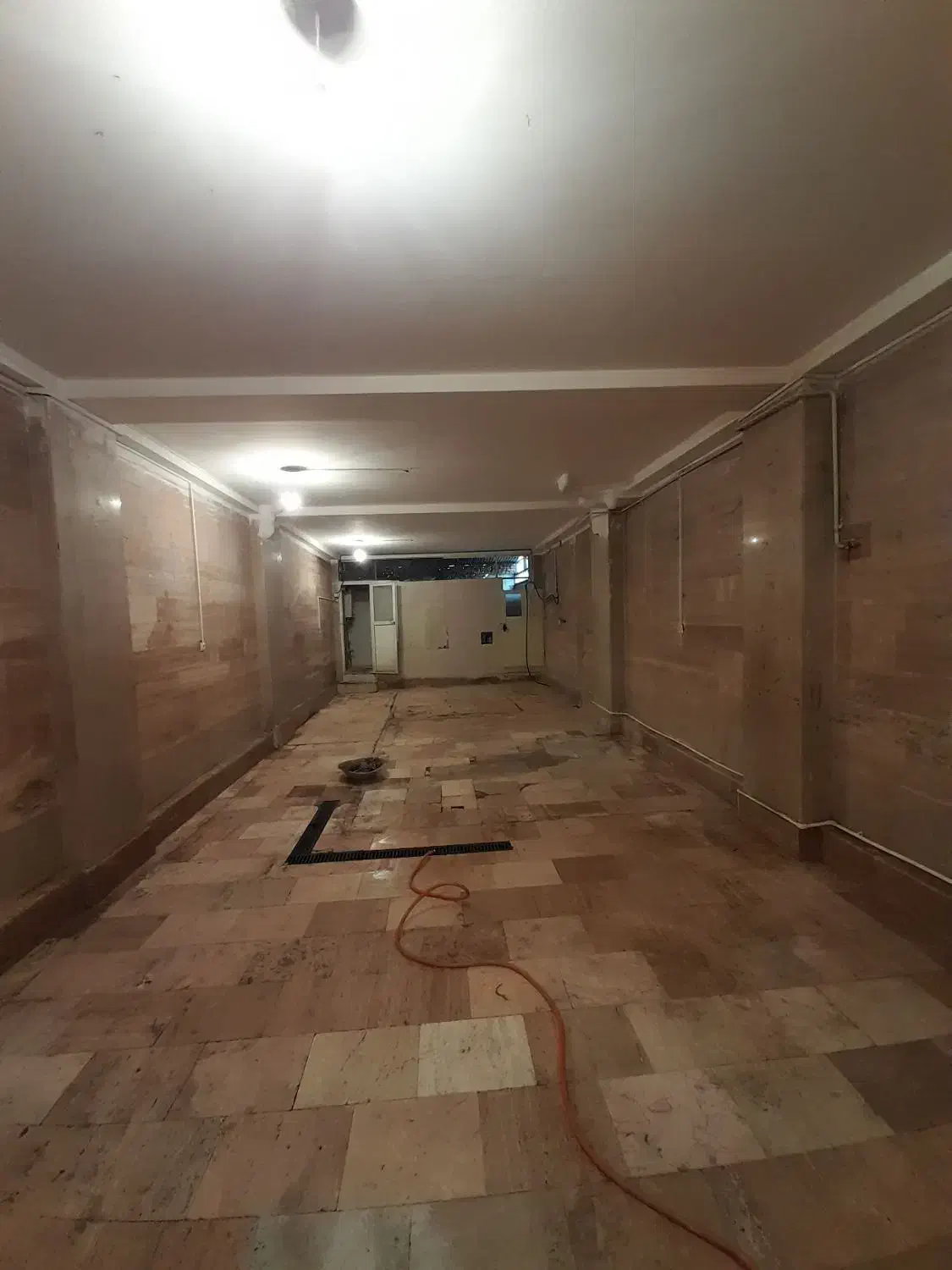 کارگاه ۱۰۰متر همکف برق ۳فاز|اجارهٔ دفتر صنعتی، کشاورزی، تجاری|تهران, خاک سفید|دیوار