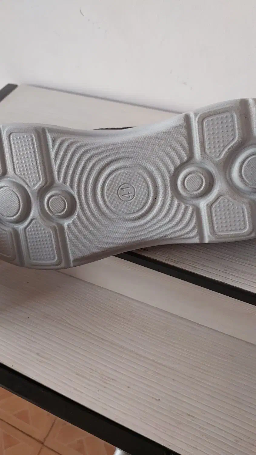 کفش تن تاک سایز۴۱نونوقیمت ۵۰۰|کیف، کفش، کمربند|خوی, |دیوار