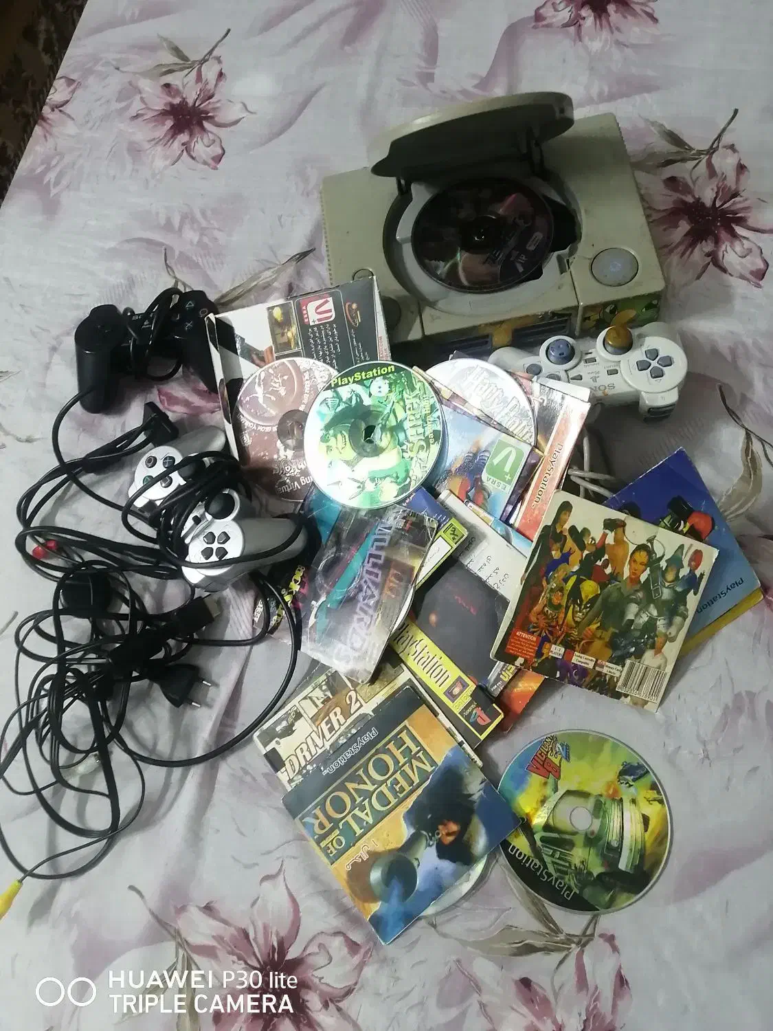 دستگاه سونی یک|کنسول، بازی ویدئویی و آنلاین|فردیس, فرامرزیه|دیوار