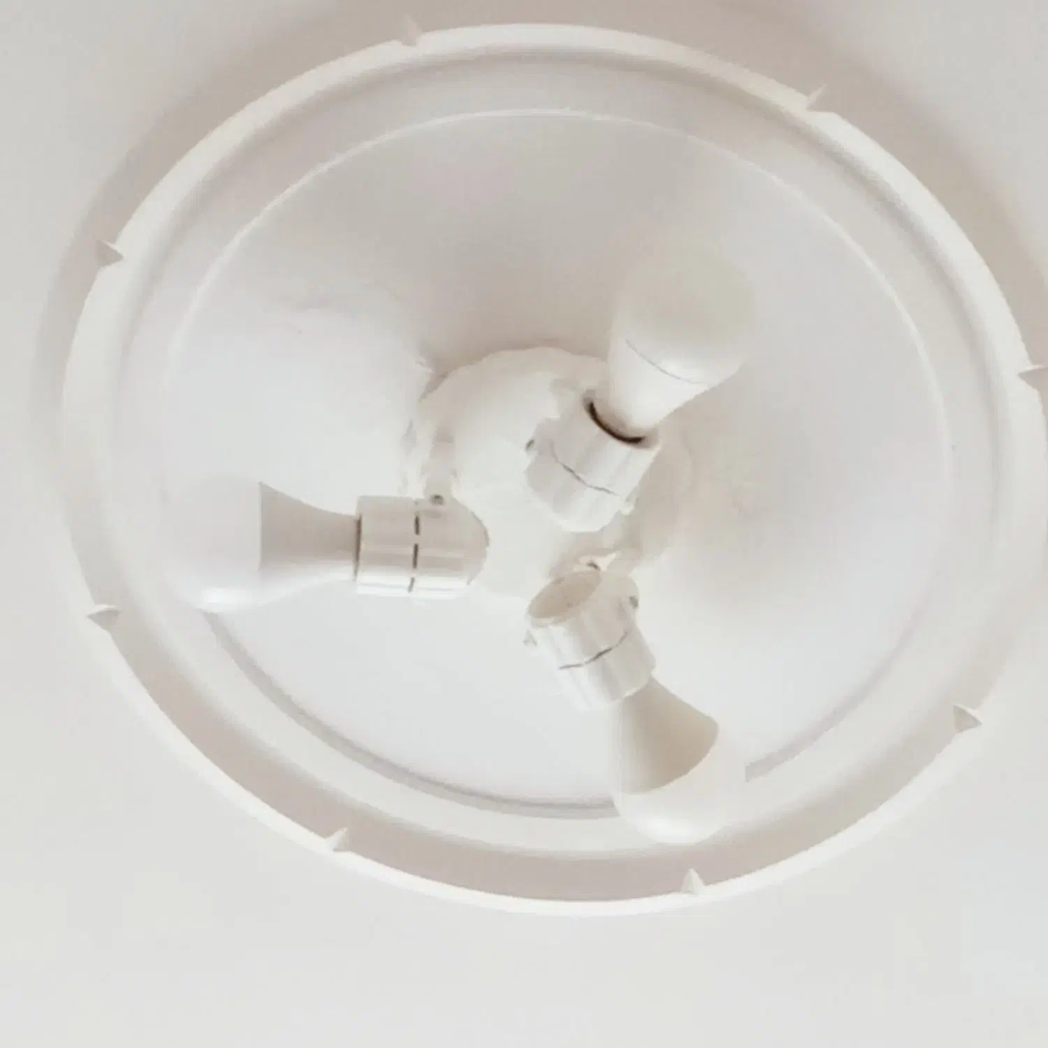 سه‌شاخه|لوستر و چراغ آویز|رشت, اسماعیل آباد|دیوار