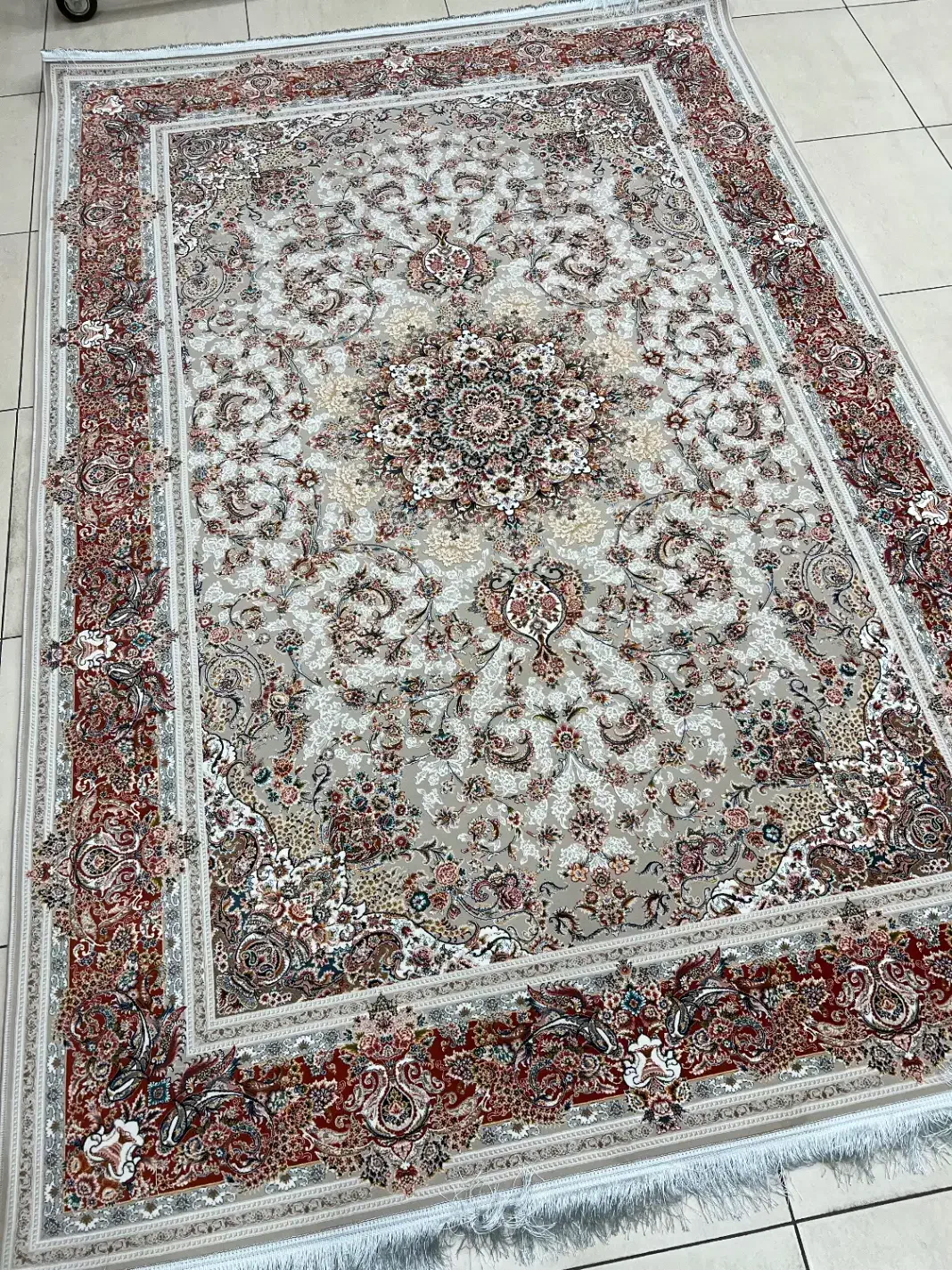 فرش نادر ۶ متر ۱۲۰۰ شانه قالی تارا(نمایندگی تبریز)|فرش|تبریز, |دیوار