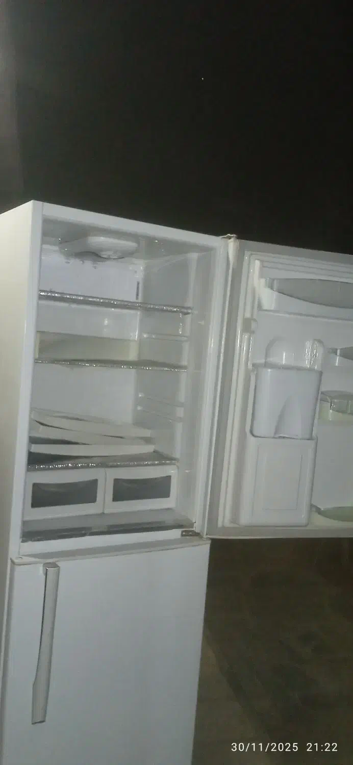 فروش یخچال|یخچال و فریزر|گزیک, |دیوار