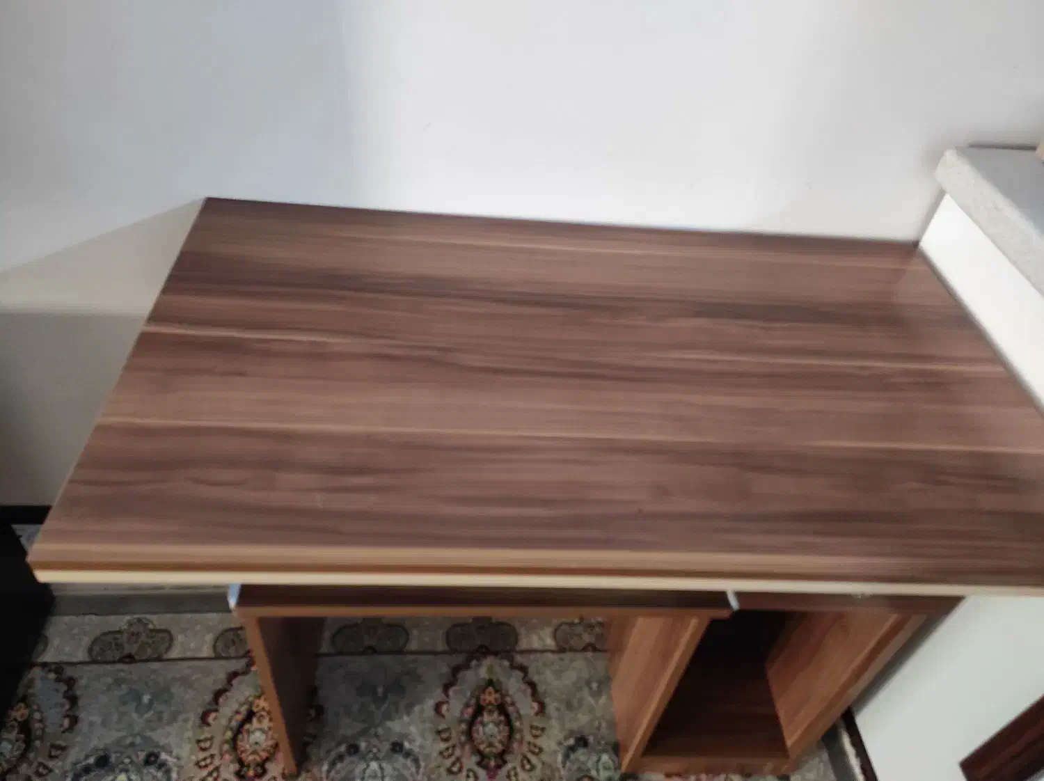 میز تحریر وکامپیوتر|میز تحریر و کامپیوتر|ساوه, |دیوار