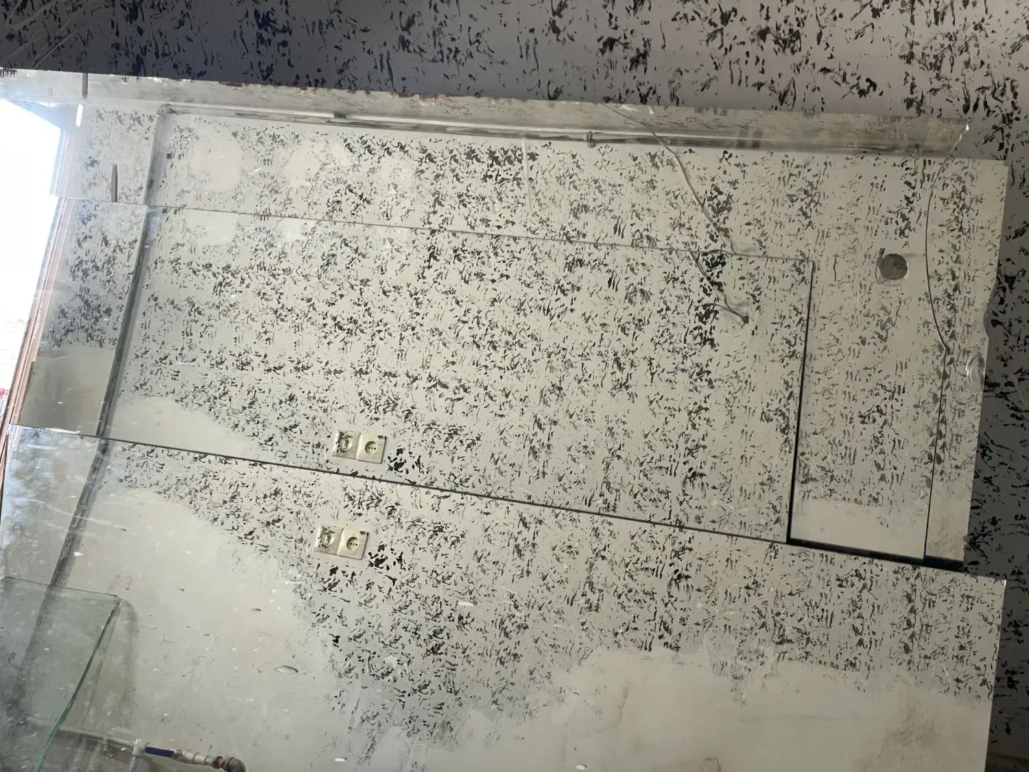 آینه بزرگ|آینه|کرمانشاه, |دیوار