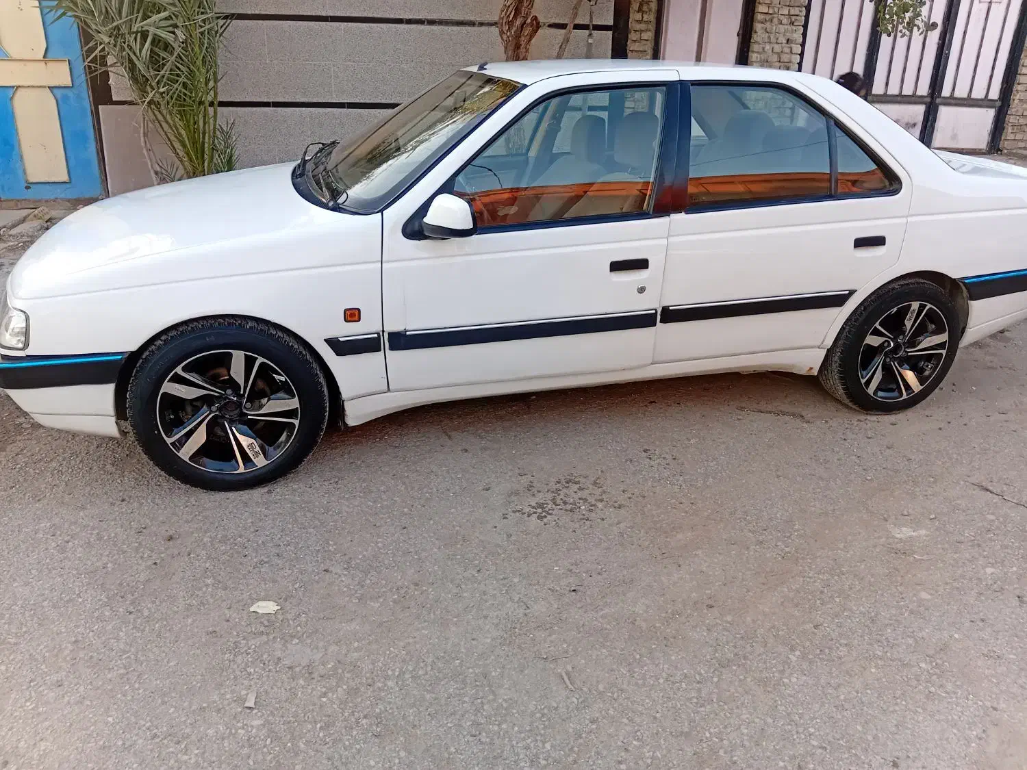 فروشی|خودرو سواری و وانت|کارون, |دیوار