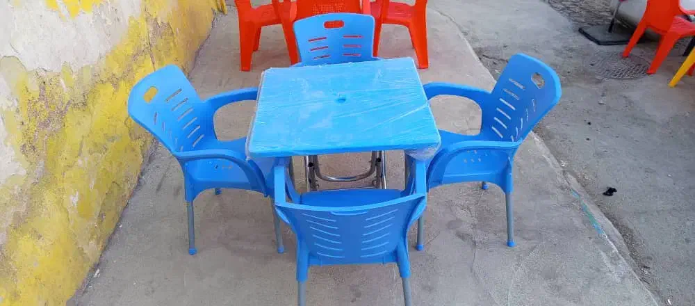 صندلی پلاستیکی فست فودی ، باغی|میز و صندلی غذاخوری|بیرجند, |دیوار