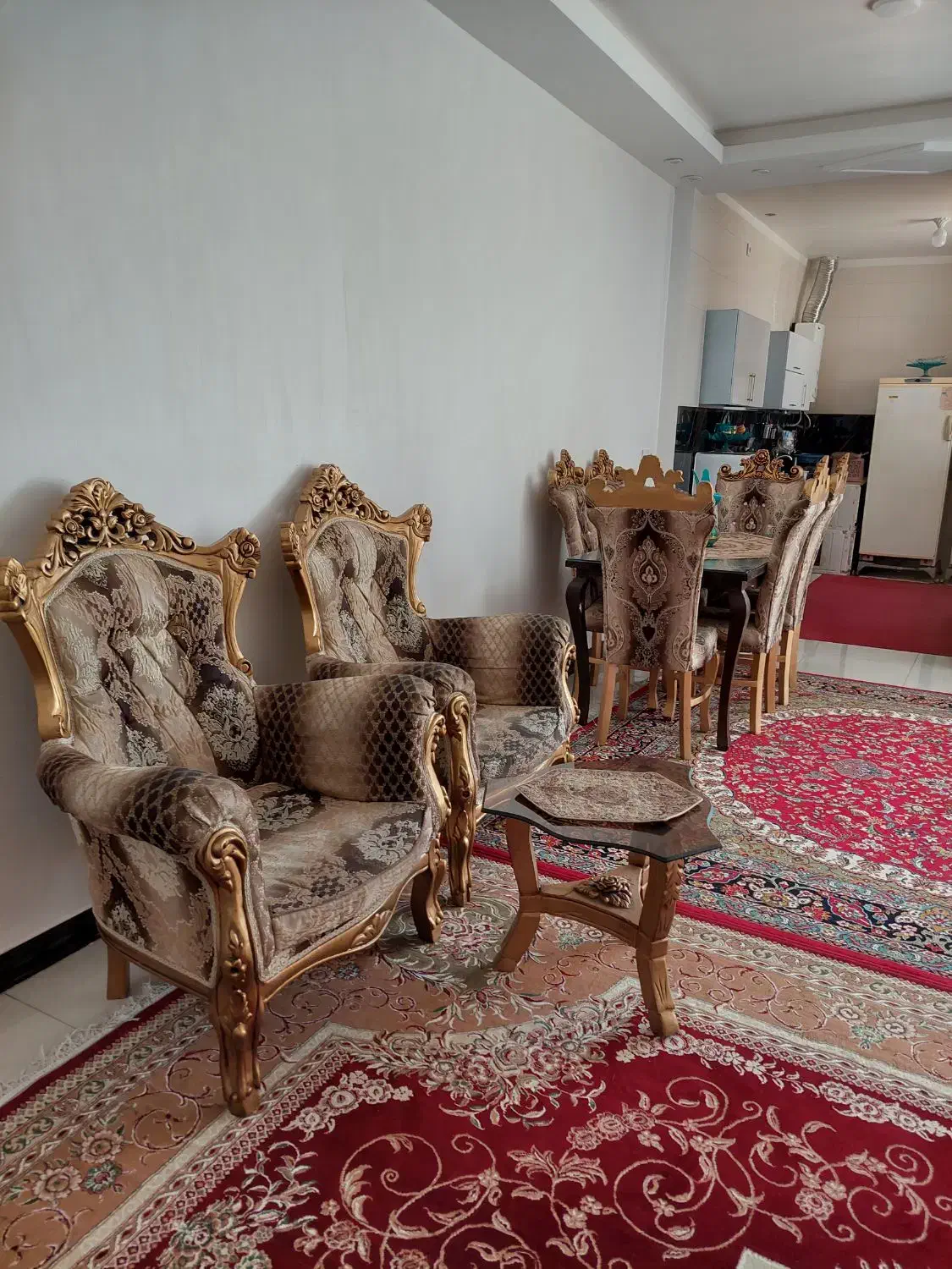 ست کامل وسالم مبل  سلطنتی چوب|مبلمان خانگی و میز عسلی|دورود, |دیوار