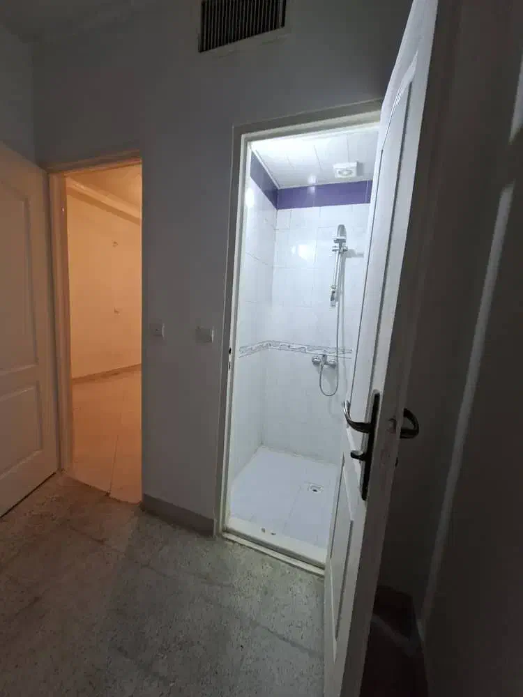 ۴۰متر استادمعین دامپزشکی. ۳عدد تکواحدی