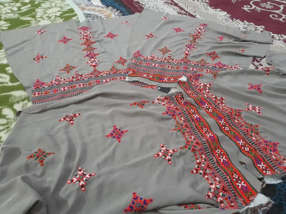 موسوم دوچ|لباس|کنارک, |دیوار