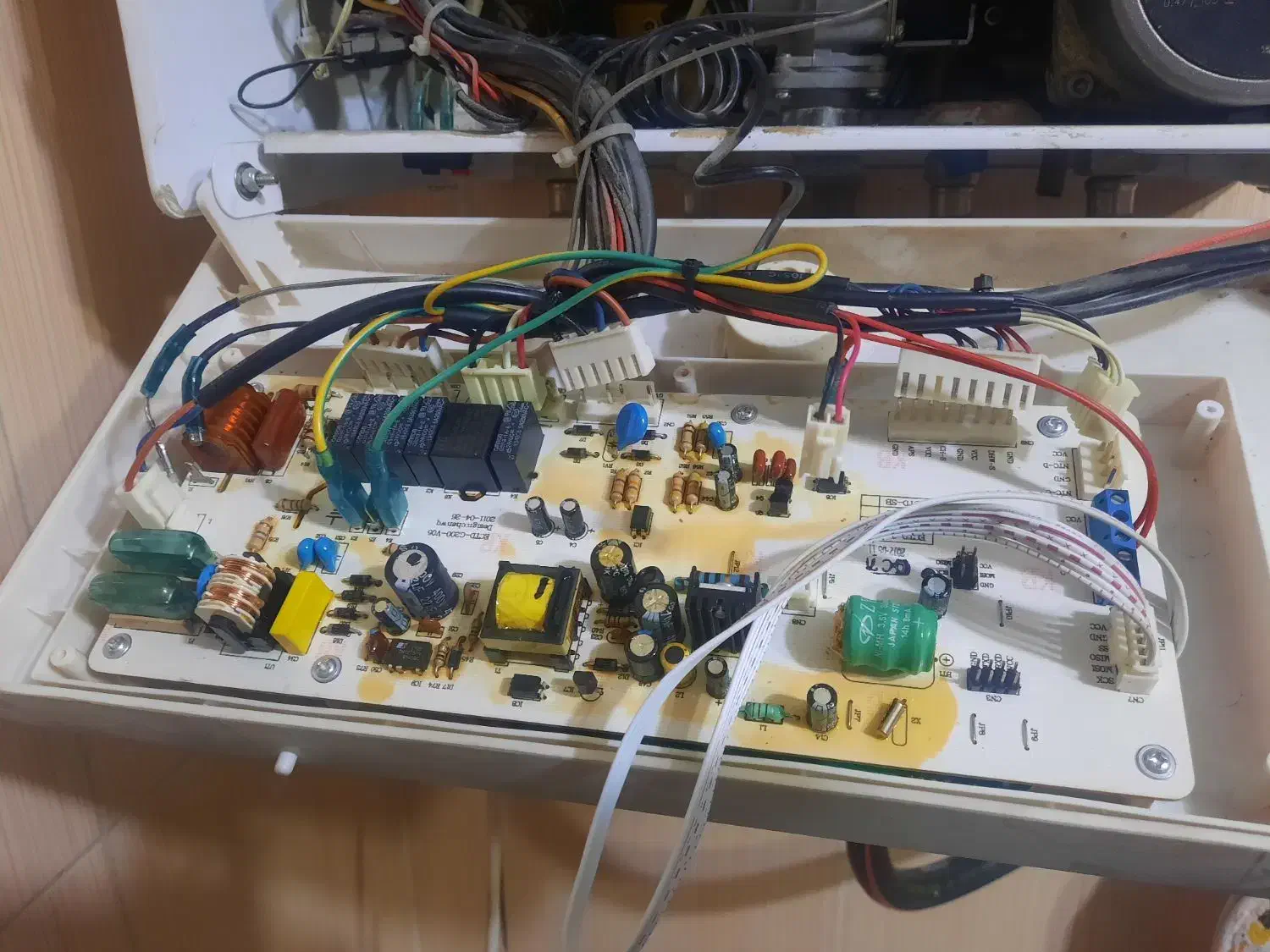 تعمیرات پکیج و نصب رادیاتور  و لوله کشی|خدمات پیشه و مهارت|محمدیه-قزوین, |دیوار