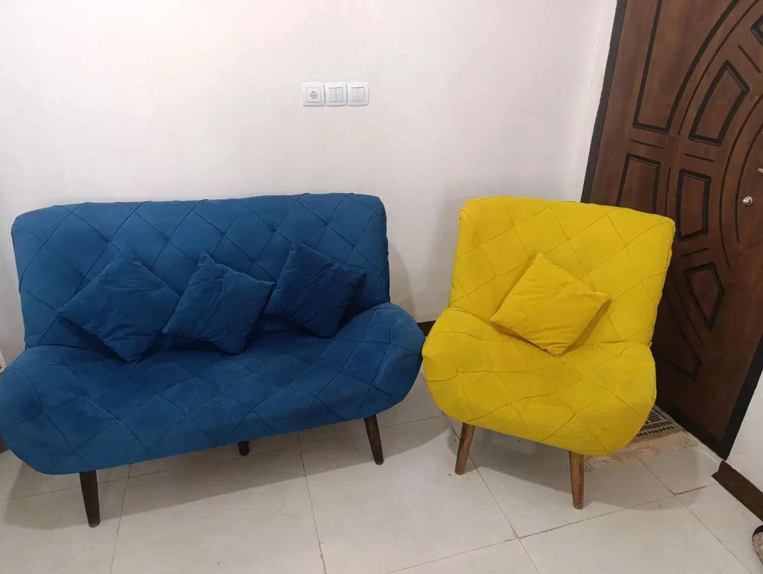 مبل 4نفره سالم|مبلمان خانگی و میز عسلی|پاکدشت, شهرک امام رضا|دیوار