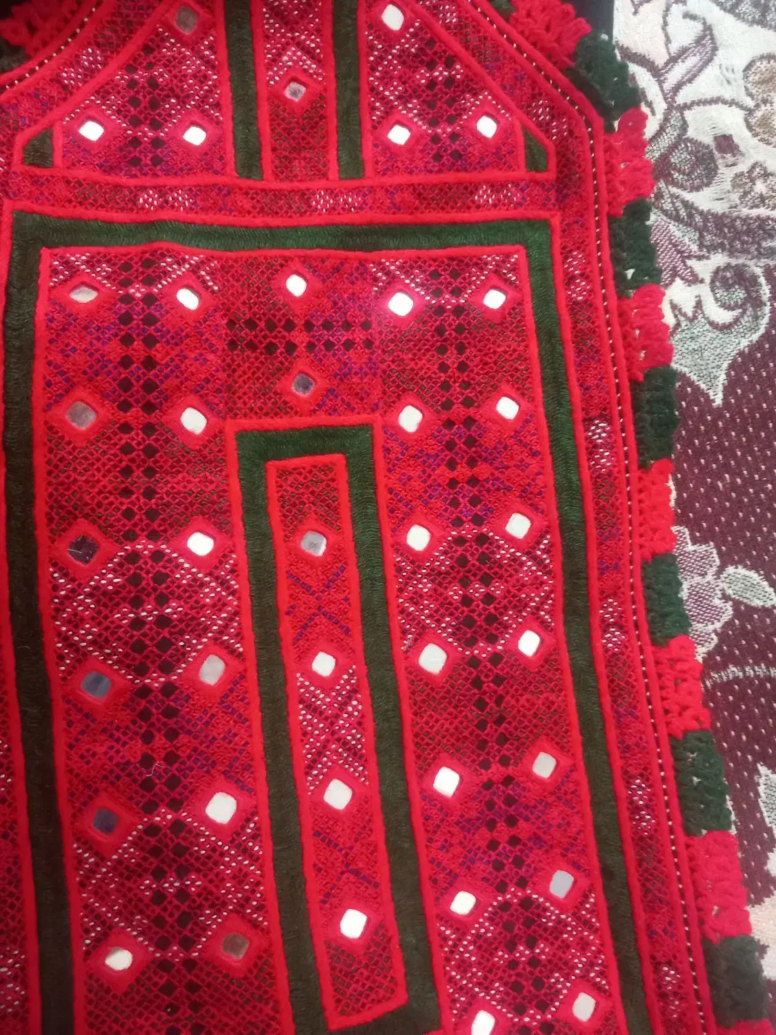 سرتیوپ آینه کریشی با کاموا|لباس|فهرج, |دیوار