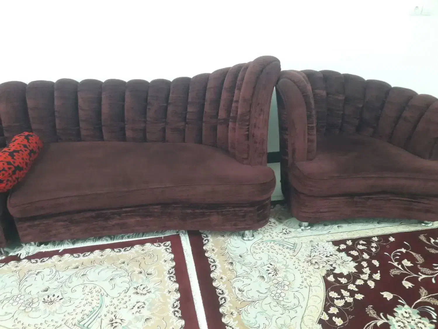 مبل 9 نفره با رنگ خاص زرشکی|مبلمان خانگی و میز عسلی|اهواز, شهرک دانشگاه|دیوار