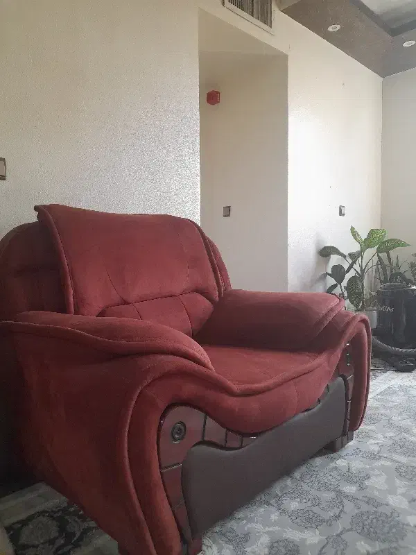 مبلمان|مبلمان خانگی و میز عسلی|شاهین‌شهر, مخابرات (شهید بهشتی)|دیوار