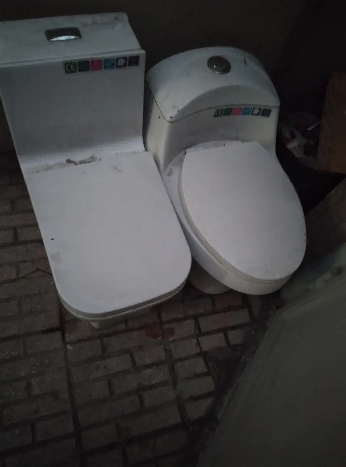 توالت فرنگی چینی کرد|مصالح و تجهیزات ساختمان|تهران, بهمن یار|دیوار