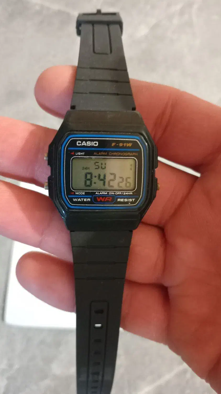 با سلام|تلویزیون و پروژکتور|ابریشم, |دیوار