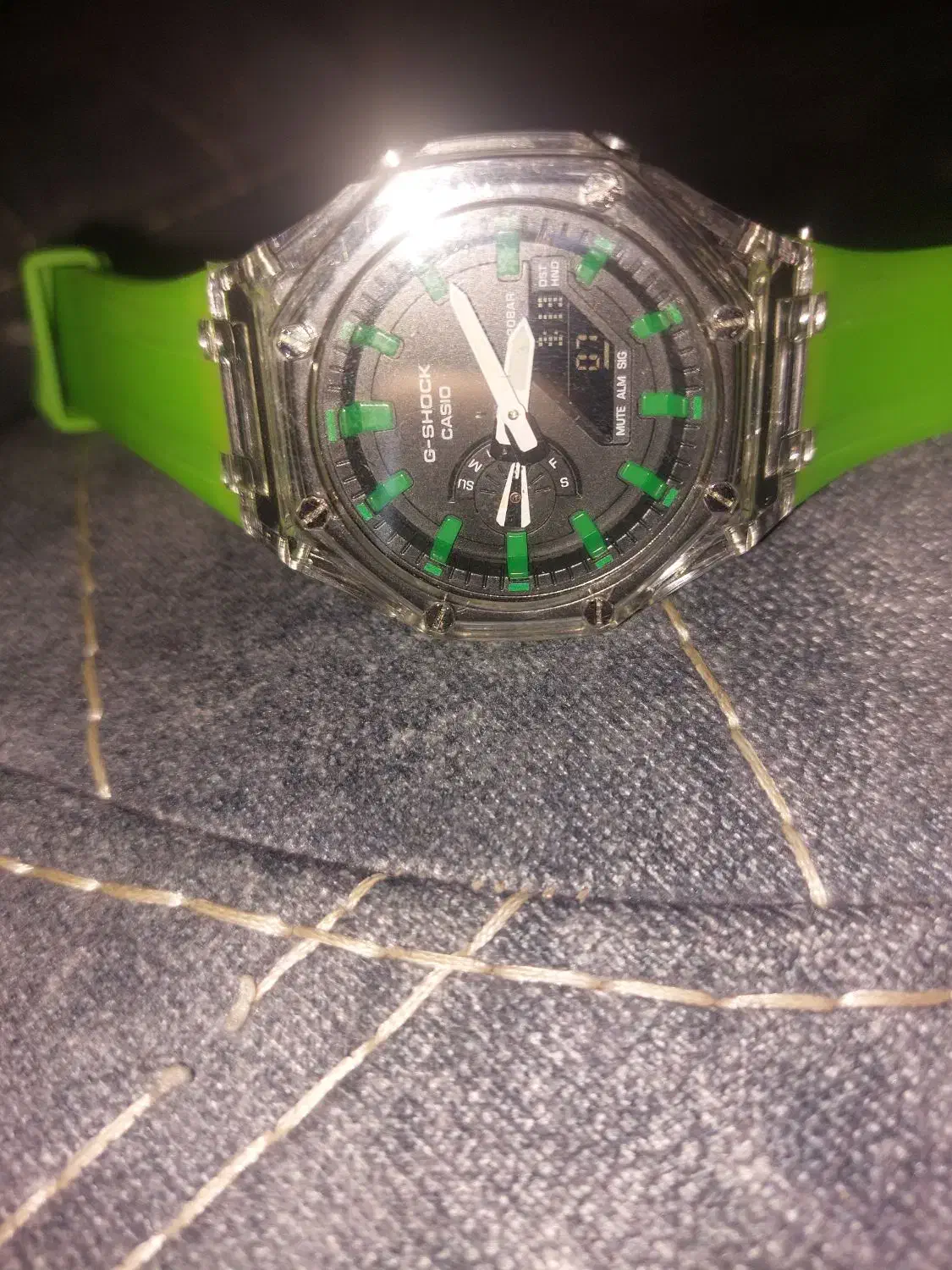 ساعت جی شاک|ساعت|قدس, شهر‌قدس|دیوار