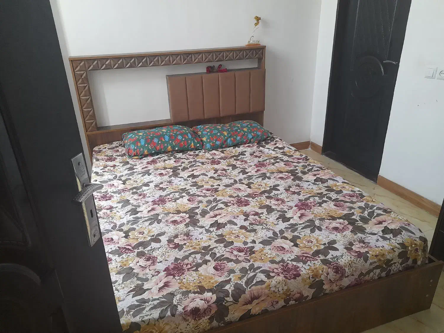 اجاره روزانه سوئیت ۸۳ متر تمیز با پارکینگ|اجارهٔ کوتاه‌مدت آپارتمان و سوئیت|لاهیجان, خالو باغ|دیوار