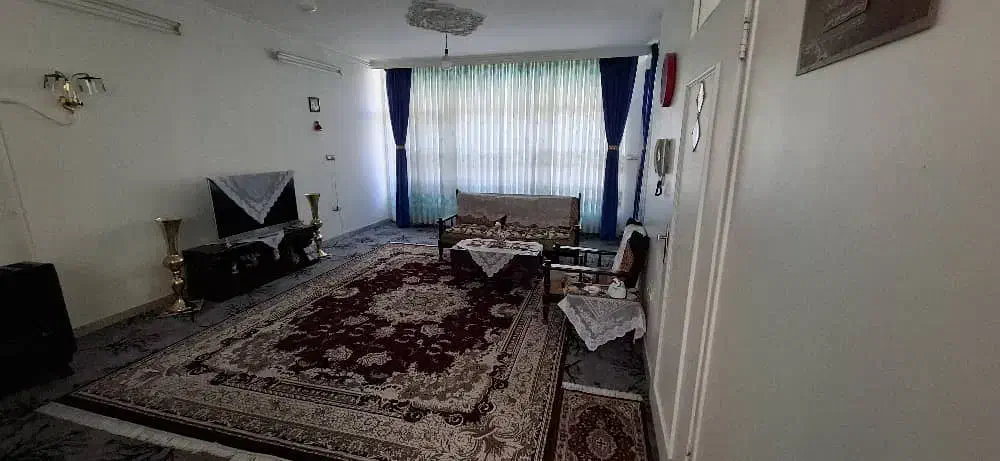 اجاره روزانه/هفتگی/ماهانه آپارتمان ۷۰ متری در لاله|اجارهٔ کوتاه‌مدت آپارتمان و سوئیت|اصفهان, لاله|دیوار