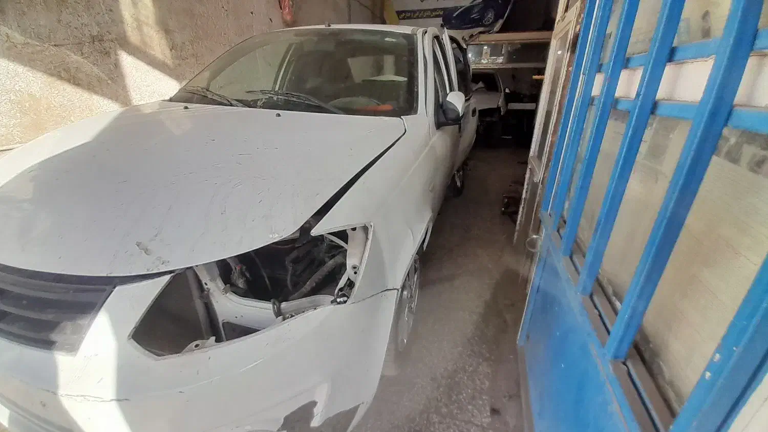 ساینا تصادفی مدل ۹۷|خودرو سواری و وانت|تربت‌حیدریه, ترمینال|دیوار