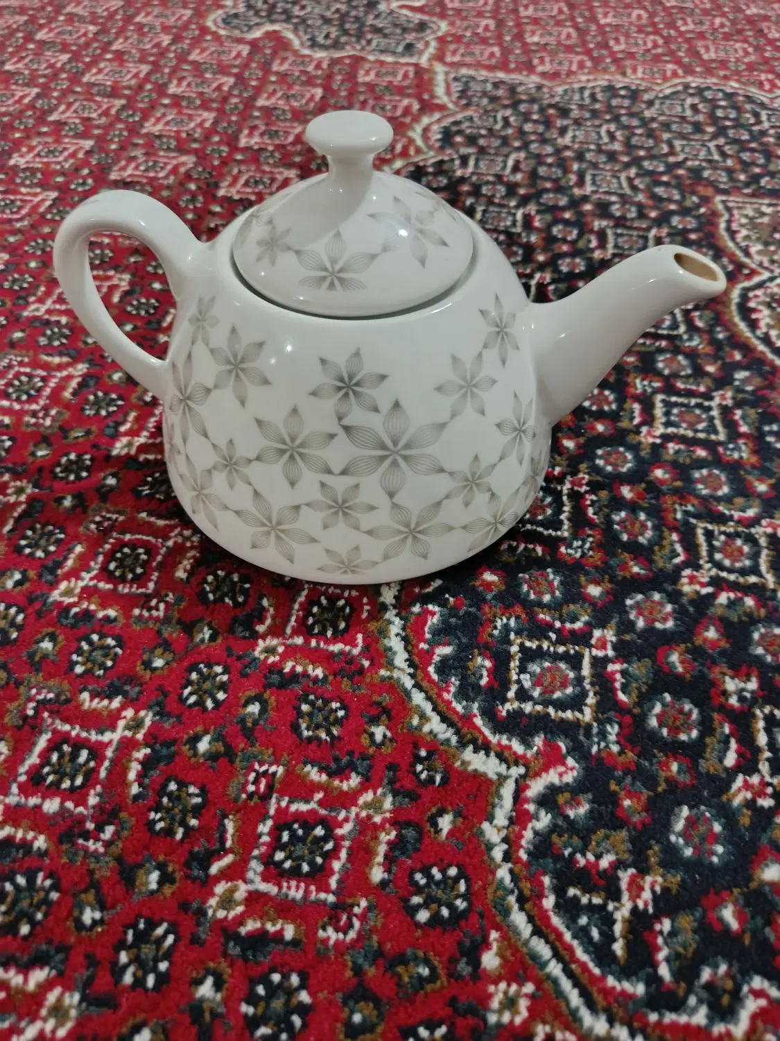 حراج قوری ۲۰۰ و پارچ جفتی 400|ظروف سرو و پذیرایی|تهران, شکوفه (عبدل آباد)|دیوار