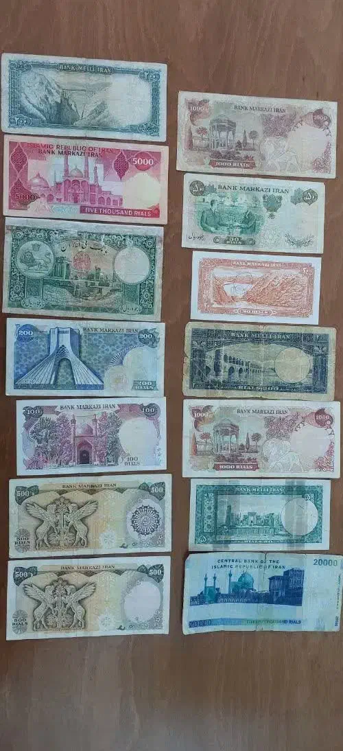14 عدد اسکناس کمیاب قدیمی از 30 هزار تومن تا 2500.|کلکسیون سکه، تمبر، اسکناس|شاهینشهر, عطار|دیوار