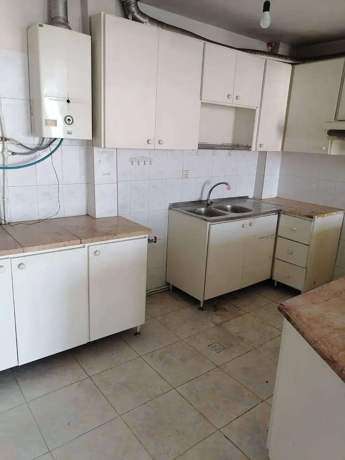 واحد اجاره ای در شرف آباد|اجارهٔ آپارتمان|کرمان, |دیوار