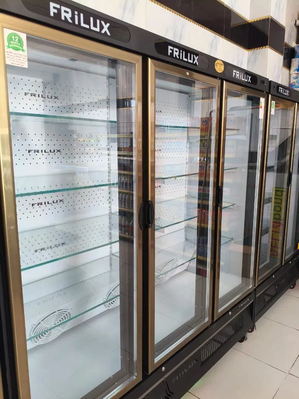 فری لوکس|کافی‌شاپ و رستوران|اصفهان, خواجه عمید|دیوار