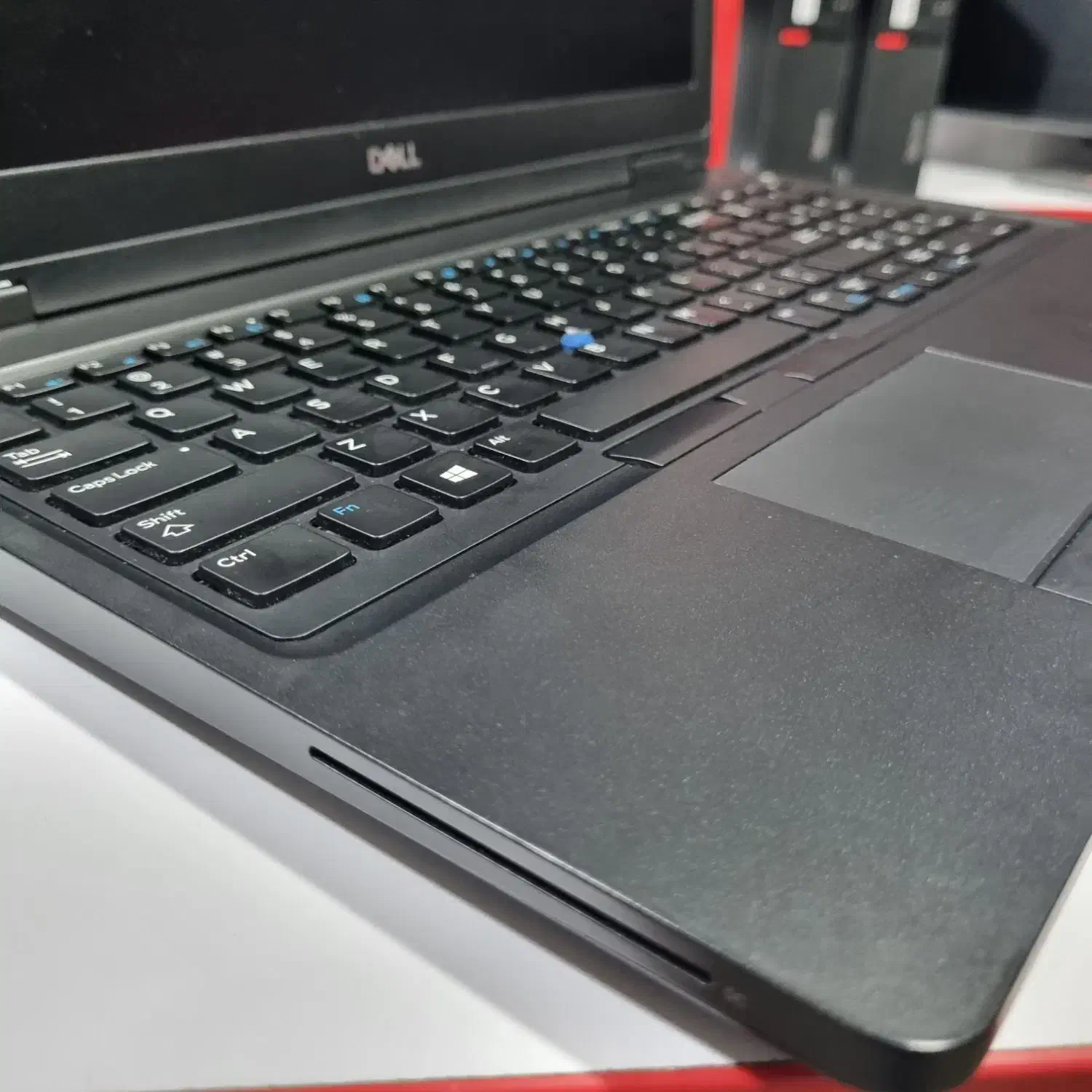 لپتاپ Dell 5570 نسل ۶، چغادک|رایانه همراه|بوشهر, |دیوار