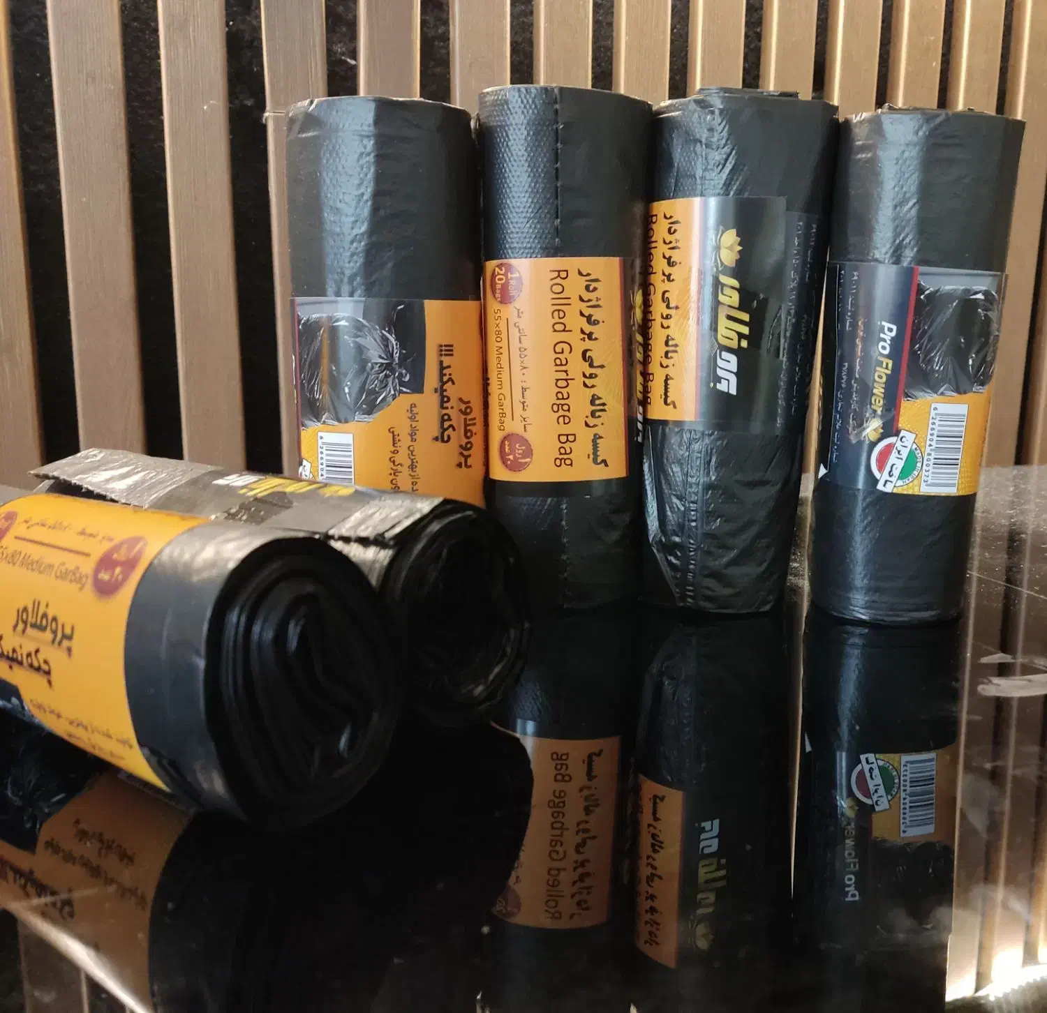 دستمال کاغذی و محصولات پلاستیکی ب قیمت تولیدی|عمدهفروشی|رامسر, |دیوار