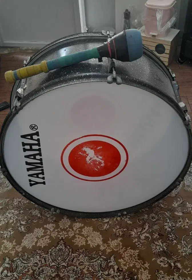 طبل بزرگ واگیر|درام و پرکاشن|قم, پامنار|دیوار