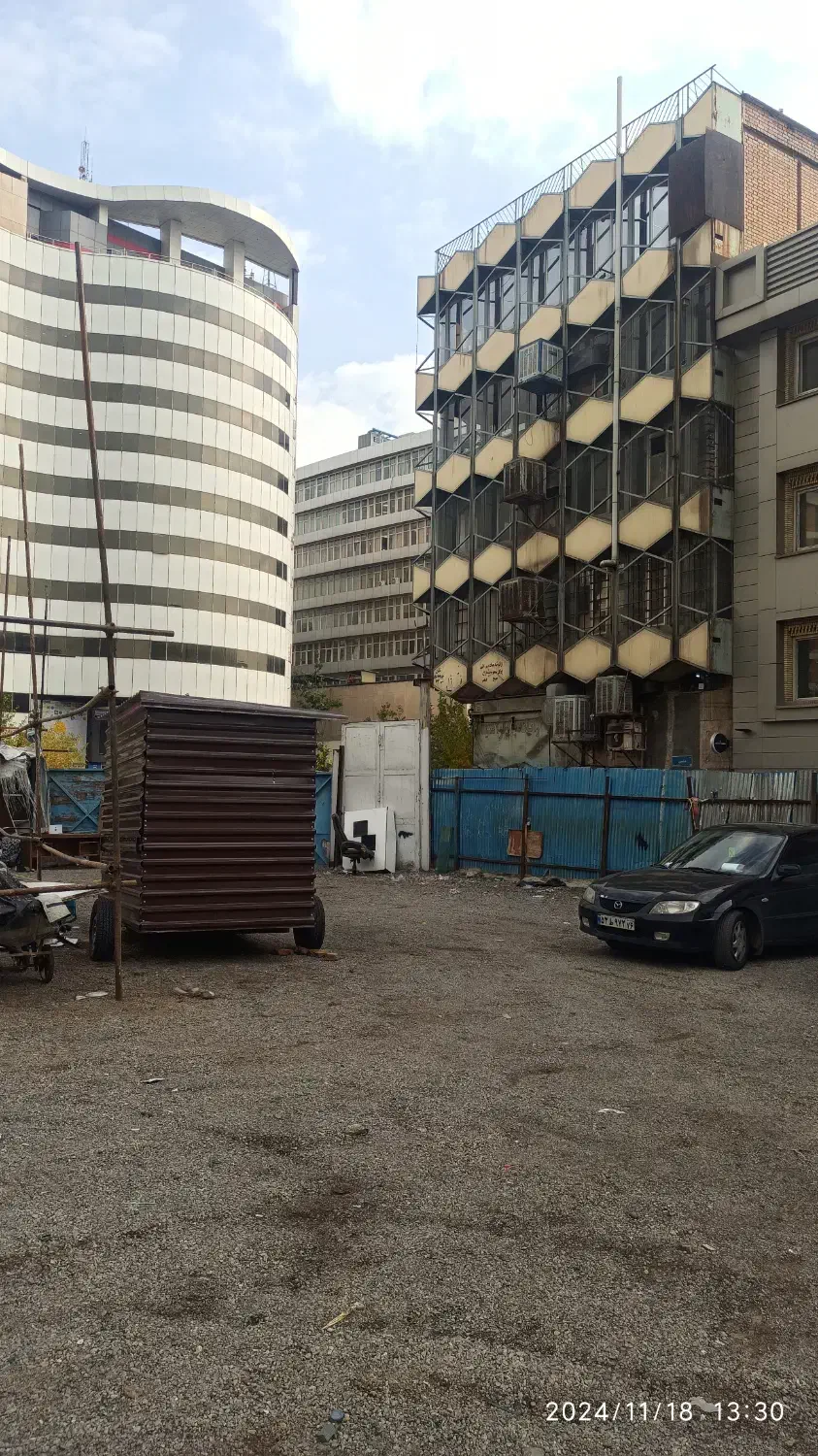 مزدا 323 تیپ ۳ سانروف دار|خودرو سواری و وانت|تهران, صاحب الزمان|دیوار